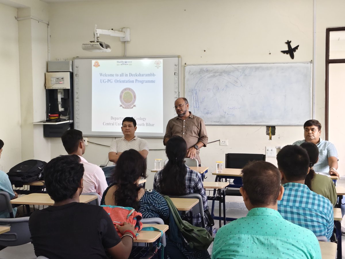 CUSBofficial's tweet photo. Glimpses - 'Deeksharambh' - Students' Induction Programme for Integrated UG-PG students at the Department of Geology of Central University of South Bihar on August 11, 2025  #cusb #orientation #induction #centraluniversityofsouthbihar #cuetug #cusbug https://t.co/9MJ3VTnyFA