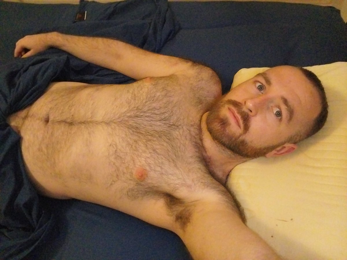 MM56423766's tweet photo. This Gorilla could use some company 🛌 🐒  #gay #gayotter #gaybear #gayhairy https://t.co/wMCO807Nmm