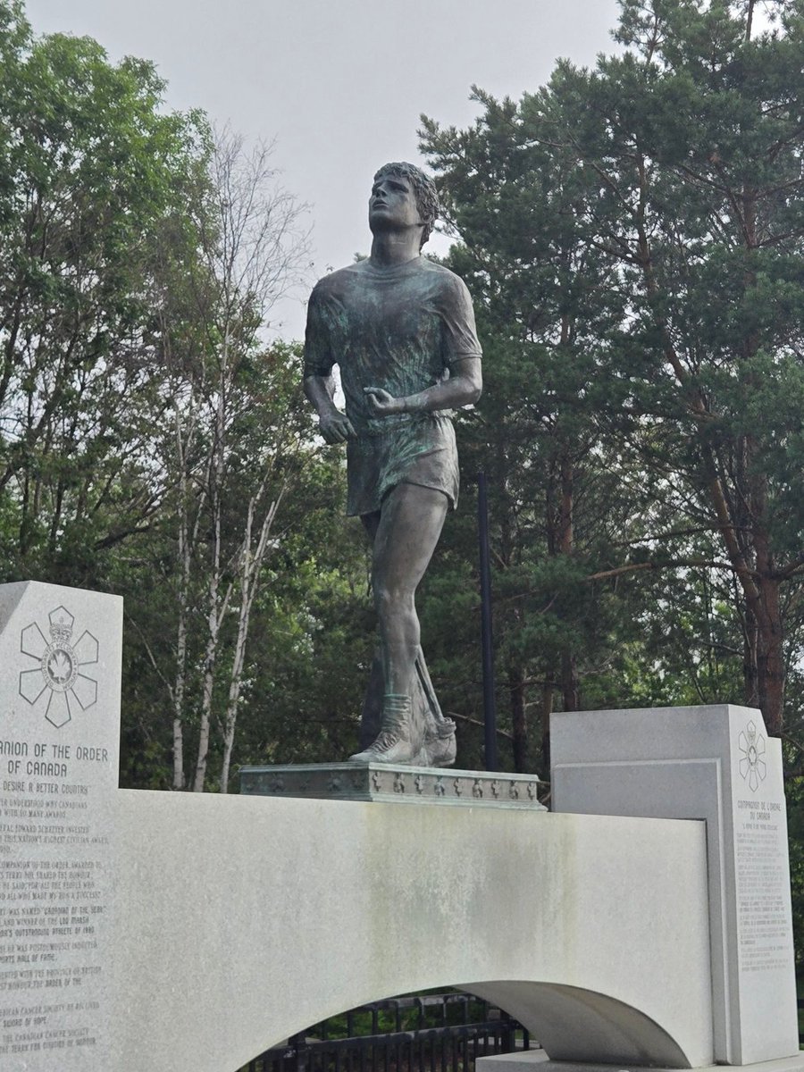 ▶️I saw Terry Fox running through downtown Guelph, Ontario in about 1980 when I worked at the Royal Bank of Canada.   I was on my lunch break.  It was an amazing sight to see. ❤️
#terryfox