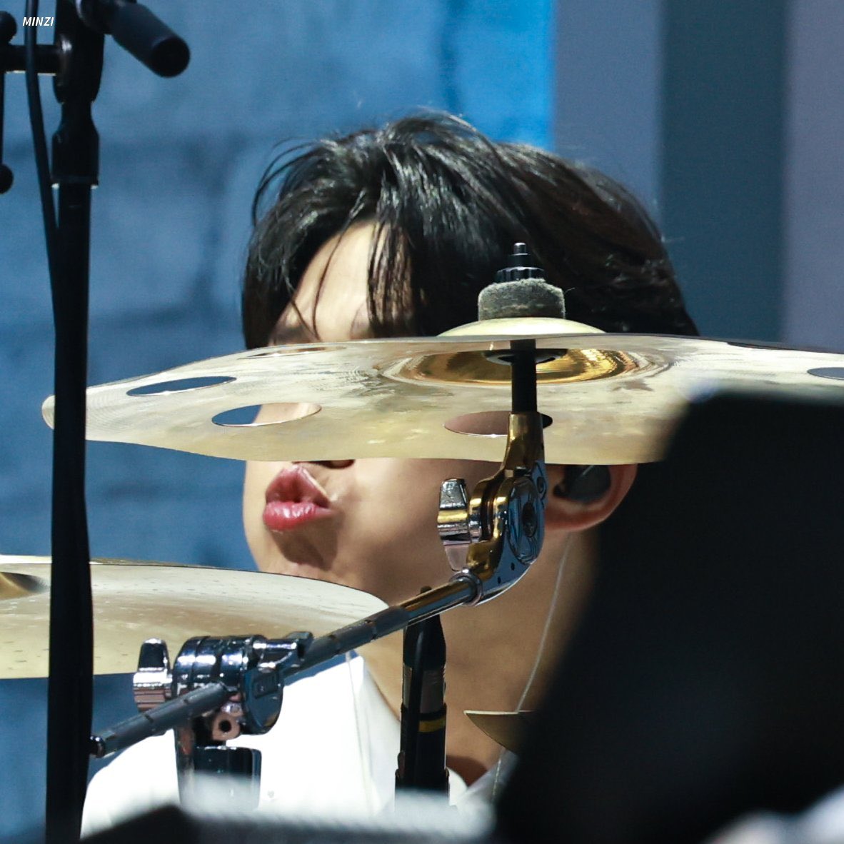 zbkw62's tweet photo. 도운이 입술 어떡할건데 어떡할거냐고 지금. https://t.co/VRDoe8hx0l