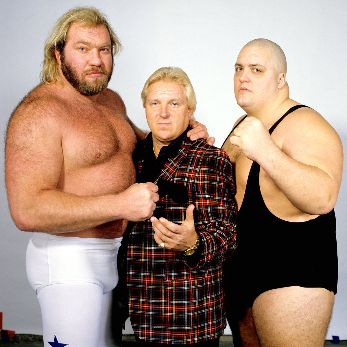 WWFWrestling1's tweet photo. Tag Team Tuesday: Big John Studd &amp; King Kong Bundy with their manager, Bobby Heenan! #WWF #WWE #Wrestling #BobbyHeenan #JohnStudd #KingKongBundy https://t.co/WnLdcNZkAW