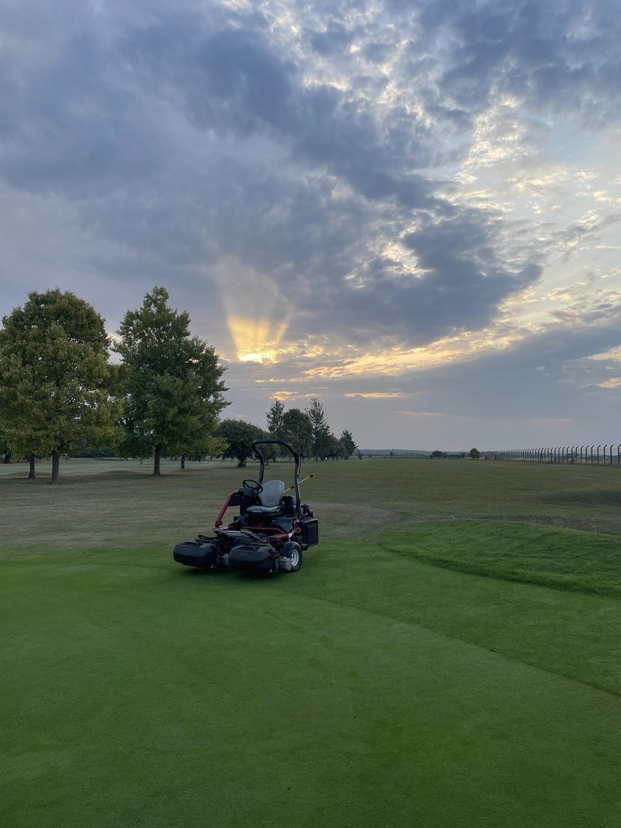 davidhurst tweet media