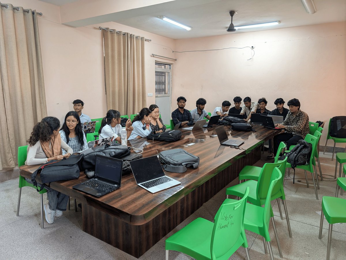 icecfwu's tweet photo. Day 4 of OOP Bootcamp — Git &amp; GitHub unlocked! 🚀
Learned version control basics, pushed code live, and stepped into open-source collaboration. Next-level coding starts here! 💻✨
#OOPBootcamp #Git #GitHub #CodeCollab #iCECClub https://t.co/g91CHplJaz