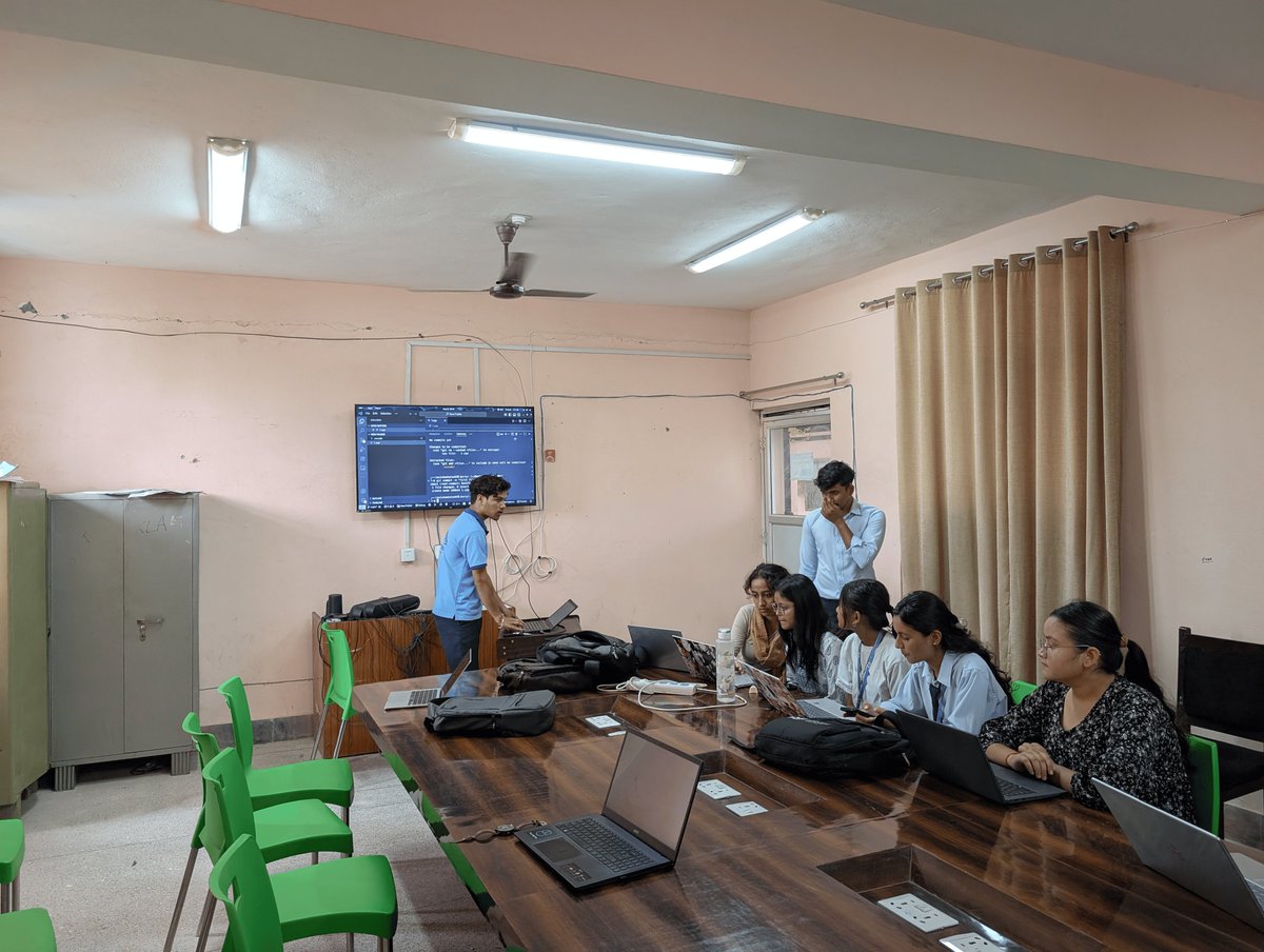 icecfwu's tweet photo. Day 4 of OOP Bootcamp — Git &amp; GitHub unlocked! 🚀
Learned version control basics, pushed code live, and stepped into open-source collaboration. Next-level coding starts here! 💻✨
#OOPBootcamp #Git #GitHub #CodeCollab #iCECClub https://t.co/g91CHplJaz