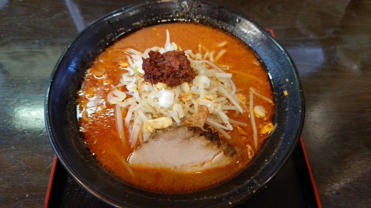 ryudyy's tweet photo. らいもん✨雷門
辛味噌ラーメン🍜
程よい酸味に微かなとろみがある
辛味噌スープには太麺が合います。
肉そぼろにシャキシャキもやし
久しぶり めちゃ美味しい😊

#ラーメン #味噌ラーメン #雷門 #らいもん五井店 #辛味噌ラーメン #辛味噌 #チャーシュー #千葉グルメ #グルメ #市原市 #らーめん https://t.co/Rcysr4UNZy
