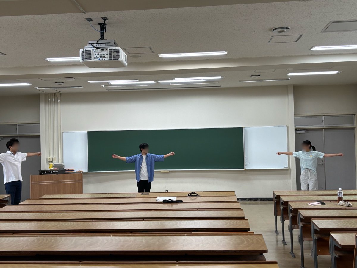 [稽古風景]
夏休みに入り、昨日は一日稽古を行いました！活動前にみんなでラジオ体操をやっております！🤸(不具合により投稿ができなかったので今日投稿させていただきました。)
#演劇サークルきたのかい
#きたのなつ_25
