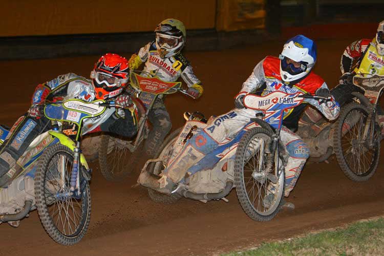 Robert Bowman (@bobxski) on Twitter photo Swindon Robins Flashback to 2011 and sadly another missed team… Simon Stead (R) and Sergey Darkin (B) lead Nick Morris (Y ) and Jordan Frampton (W-Guest) Swindon V Coventry 01-09-2011
📸 Unknown
#SwindonNeedsSpeedway
<a href="/SNSactiongroup/">Swindon Needs Speedway</a> Swindon Robins Flashback to 2011 and sadly another missed team… Simon Stead (R) and Sergey Darkin (B) lead Nick Morris (Y ) and Jordan Frampton (W-Guest) Swindon V Coventry 01-09-2011
📸 Unknown
#SwindonNeedsSpeedway
<a href="/SNSactiongroup/">Swindon Needs Speedway</a>