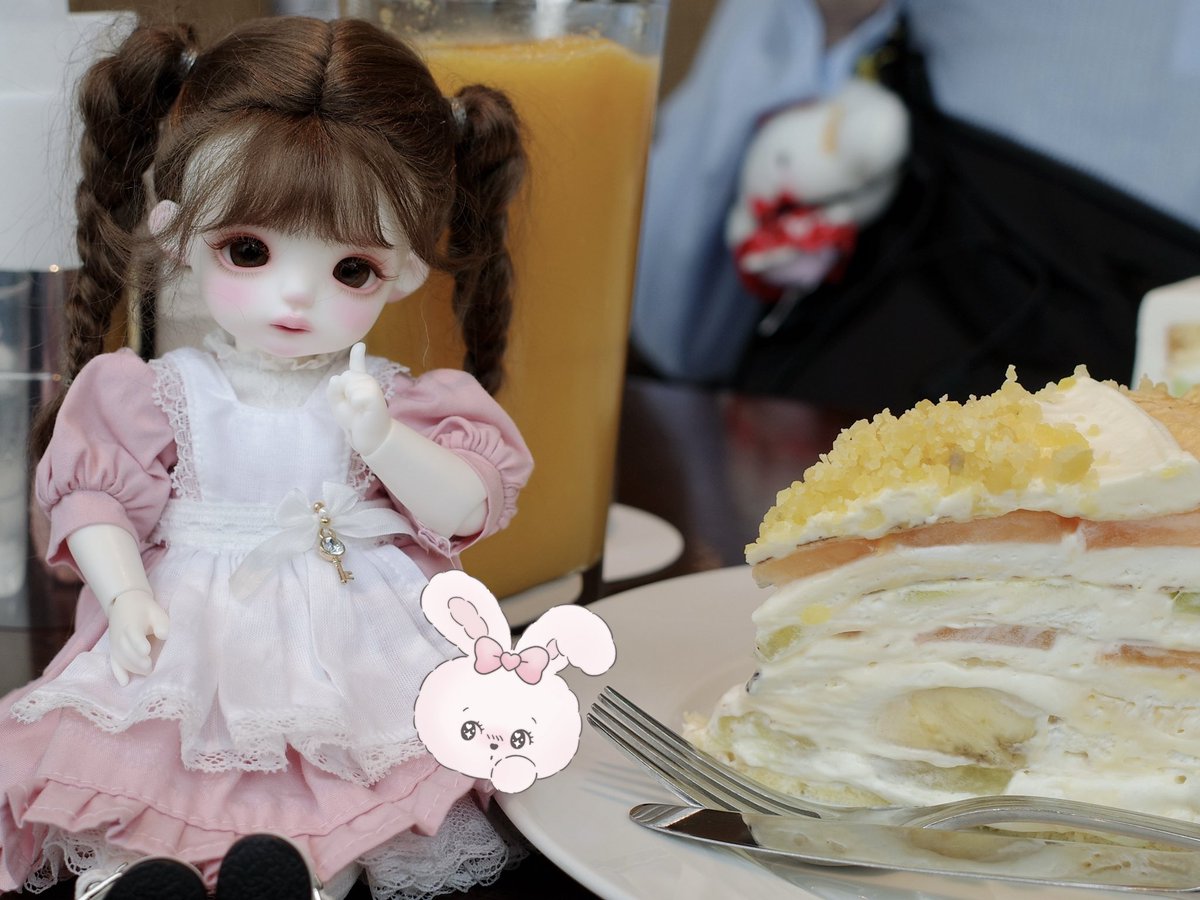 여행 중 입니다💕
(with 무너지고 있는 하브스 케이크)