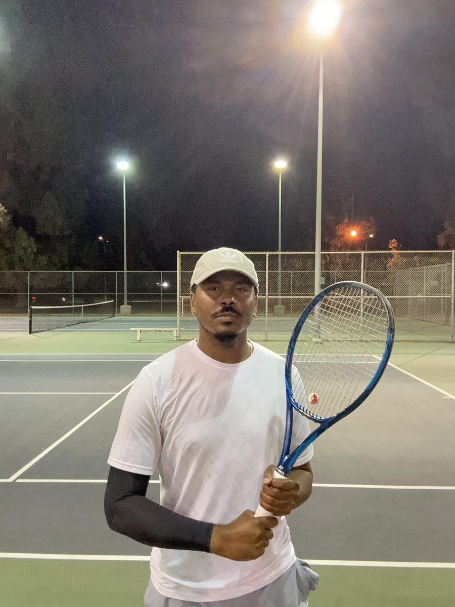 LeDerius's tweet image. Night tennis sessions are the best 😮‍💨🎾