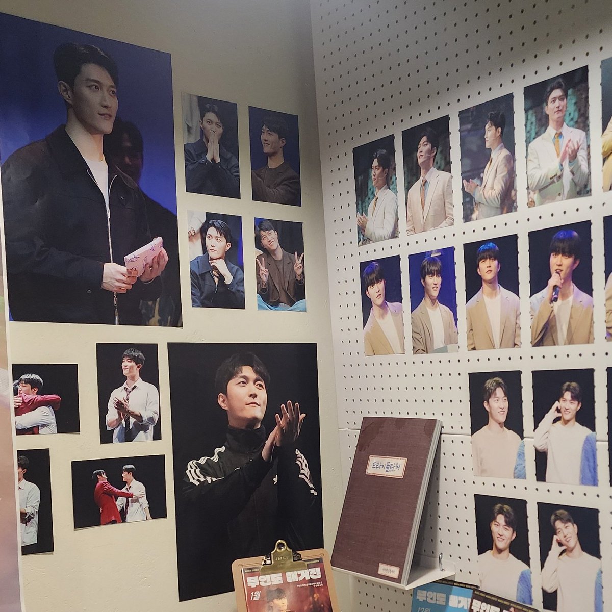 muduck_Nen's tweet photo. 특전이 맛있고
쿠키가 친절해요
방언아 (하루늦은)생일축하해🎉
#BE_with
#방언과_함께
#920811_HBD_BE https://t.co/RtfFiL3t1S