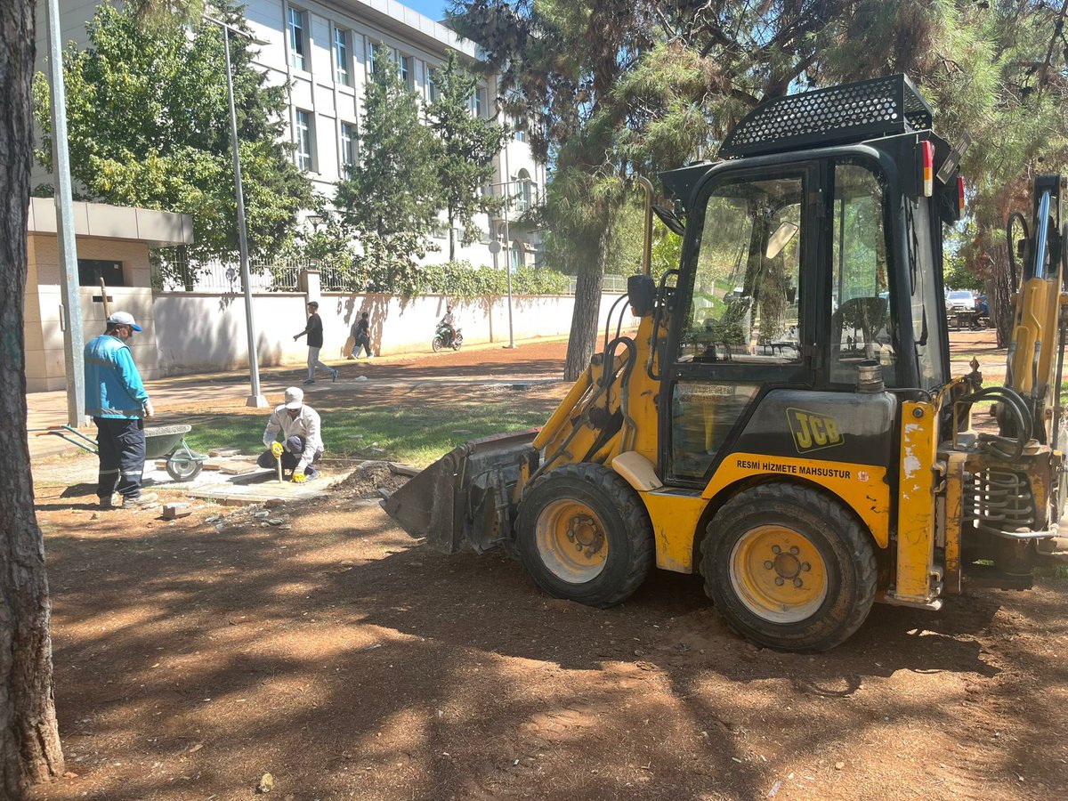 Gençlik yıllarımın geçtigi  çamlık Parkı…
Gaziantep'in Şahinbey ilçesinde, Düztepe, Kılınç, Esentepe, Cengiz Topel, Cemal Gürsel, Nuripazarbaşı, Sakarya, Yukarıbayır, Turan Emeksiz, Kurbanbaba, Onur, Ulaş ve Kıbrıs Mahallesi gibi çeşitli bölgelerden gelen insanların yeşil