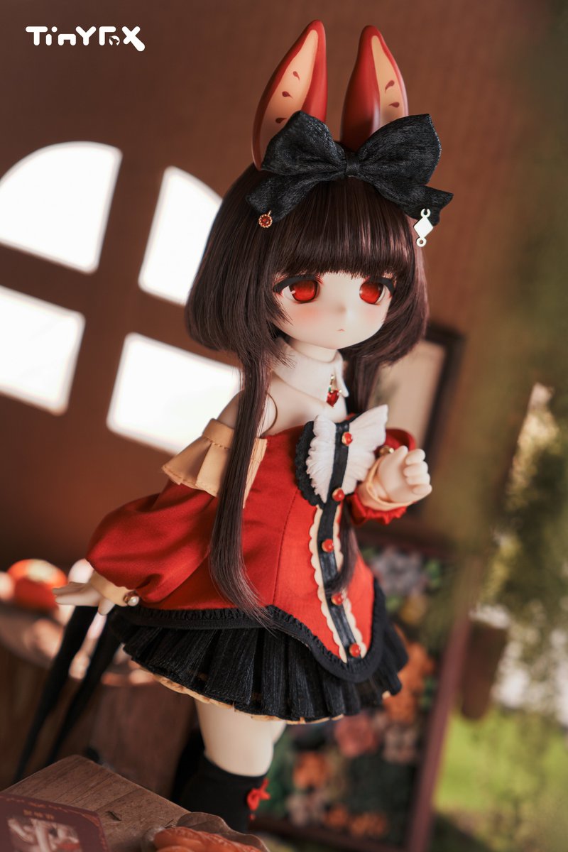 🦊TinyFox1/6サイズドール📸
✨新作告知

【洋菓子屋の林檎ちゃん】

「お嬢様は生活の随時随所で、日頃から躾けられた厳しい流儀作法を守らなくてはなりません」