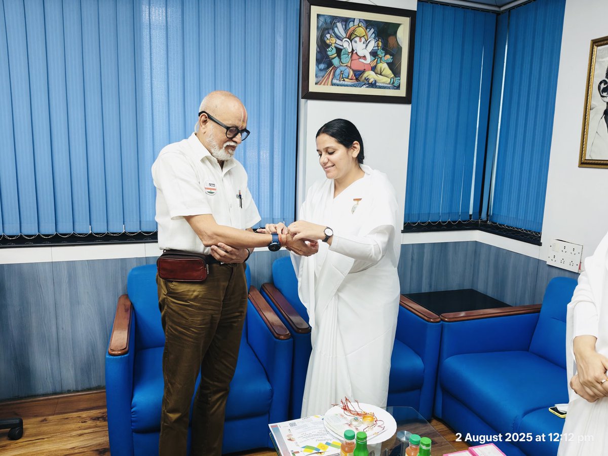 Brahma Kumaris ORC (@omshantiretreat) on Twitter photo 🌸 Raksha Bandhan at CMA Delhi 🌸
On this sacred occasion, BK Sisters tied Rakhi to senior officials at CMA Delhi, sharing blessings and messages of peace, unity & spiritual strength. ✨
<a href="/BrahmaKumaris/">Brahma Kumaris</a>
#RakshaBandhan #SpiritualityAtWork #BrahmaKumaris #OmShantiRetreat 🌸 Raksha Bandhan at CMA Delhi 🌸
On this sacred occasion, BK Sisters tied Rakhi to senior officials at CMA Delhi, sharing blessings and messages of peace, unity & spiritual strength. ✨
<a href="/BrahmaKumaris/">Brahma Kumaris</a>
#RakshaBandhan #SpiritualityAtWork #BrahmaKumaris #OmShantiRetreat