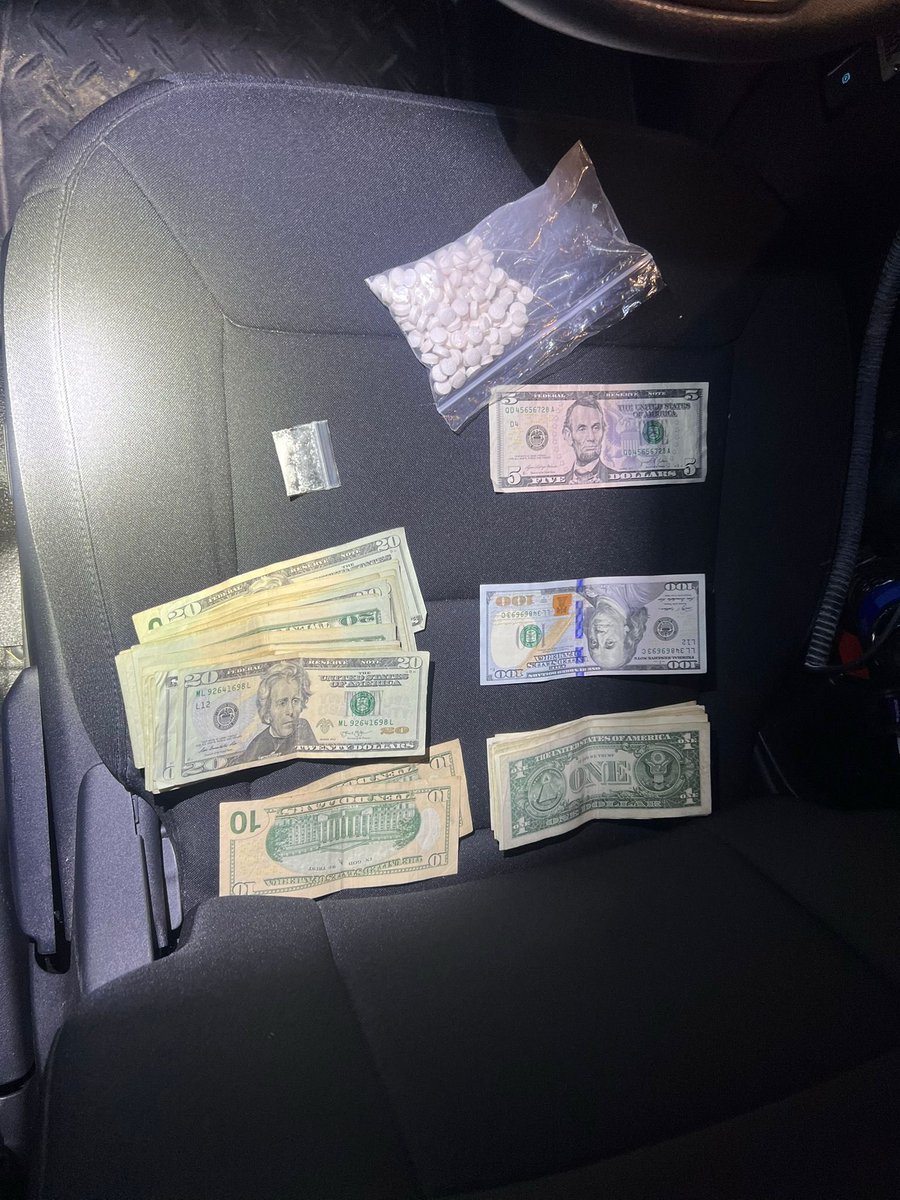 D2 Night Shift "East Aldine Proactive Unit" conducted a traffic stop. The investigation led to the arrest of one subject for PCS. 
<a href="/HCSOTexas/">HCSOTexas</a> <a href="/HCSO_EastPatrol/">Major Joseph A. Blendermann</a> <a href="/AldineDistrict/">East Aldine District</a> <a href="/SheriffEd_HCSO/">Ed Gonzalez</a>