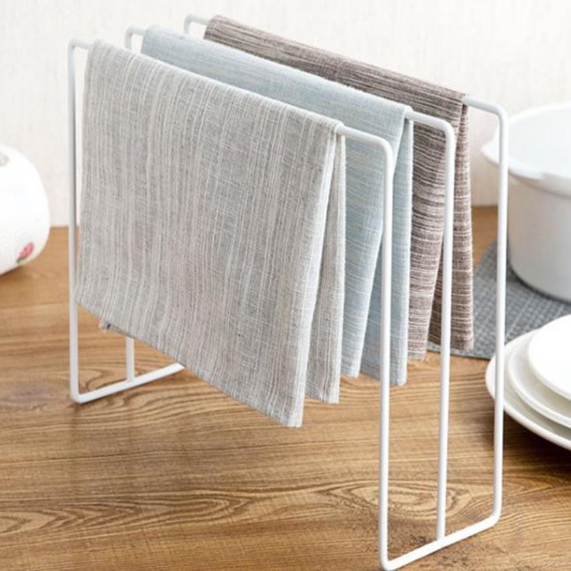 AnaqiStudio's tweet photo. Tuala bersepah lepas bersihkan sinki? Gantung je dengan penyangkut tuala stylish dari Mari Cari Store ni! Simple, kemas &amp; nampak mahal 😍 Klik sini nak beli 👉 https://t.co/JWguJIdxfi https://t.co/b6ZNOnnCgD