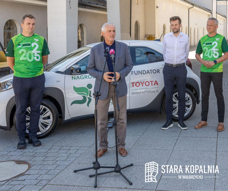 📣 Dziś w Starej Kopalni odbyła się konferencja o Toyota 25. Toyota EKO Półmaratonie Wałbrzych! 🏅
Już 23–24 sierpnia – nowa trasa, sportowe emocje i ekologiczna energia! 💚🏃‍♀️
#WałbrzychBiega #ToyotaEKOPółmaraton #25LatEmocji