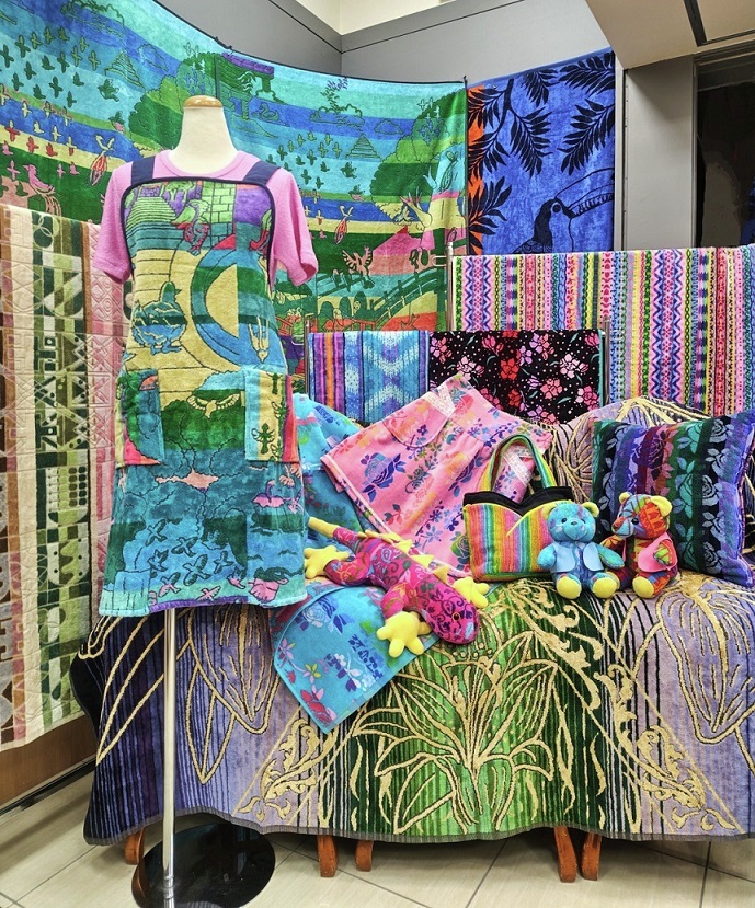 タオルサロンカラカラ POPUP SHOP 世界中の色鮮やかな #タオル を集め