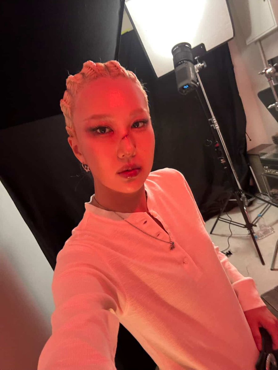 whyonlybam's tweet photo. 무섭고좋다 https://t.co/hGLotGj1cw
