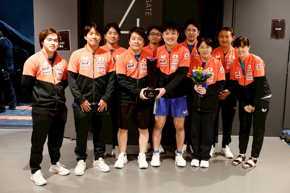 A (@A6445917980465) / X