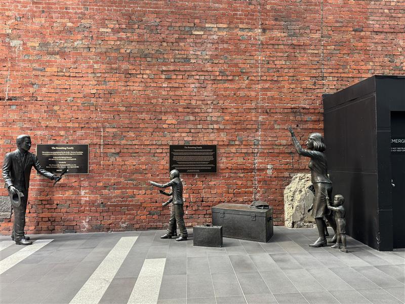 mohitjoshi74's tweet image. Airplane Mode: Last week, I had the opportunity to spend time in Australia, touching down in both Sydney and Melbourne to meet clients and partners across telecommunications, banking, insurance, and financial services. The conversations were energizing — centered on innovation,…
