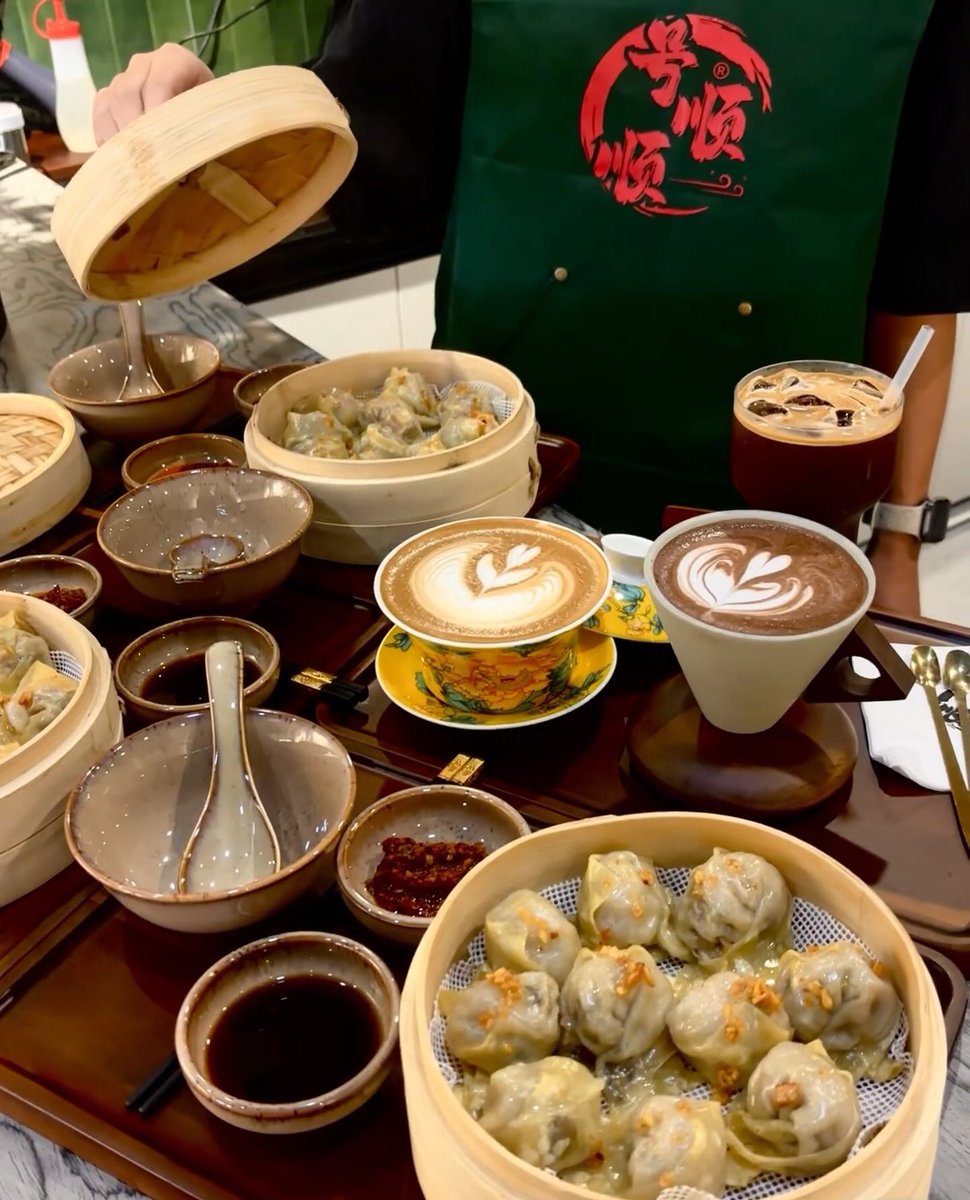 Li Lu🌸 tweet media