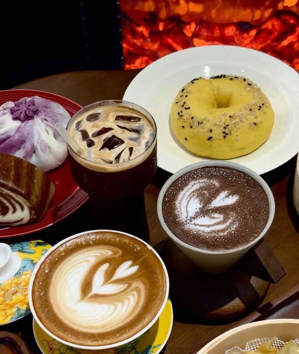 Li Lu🌸 tweet media