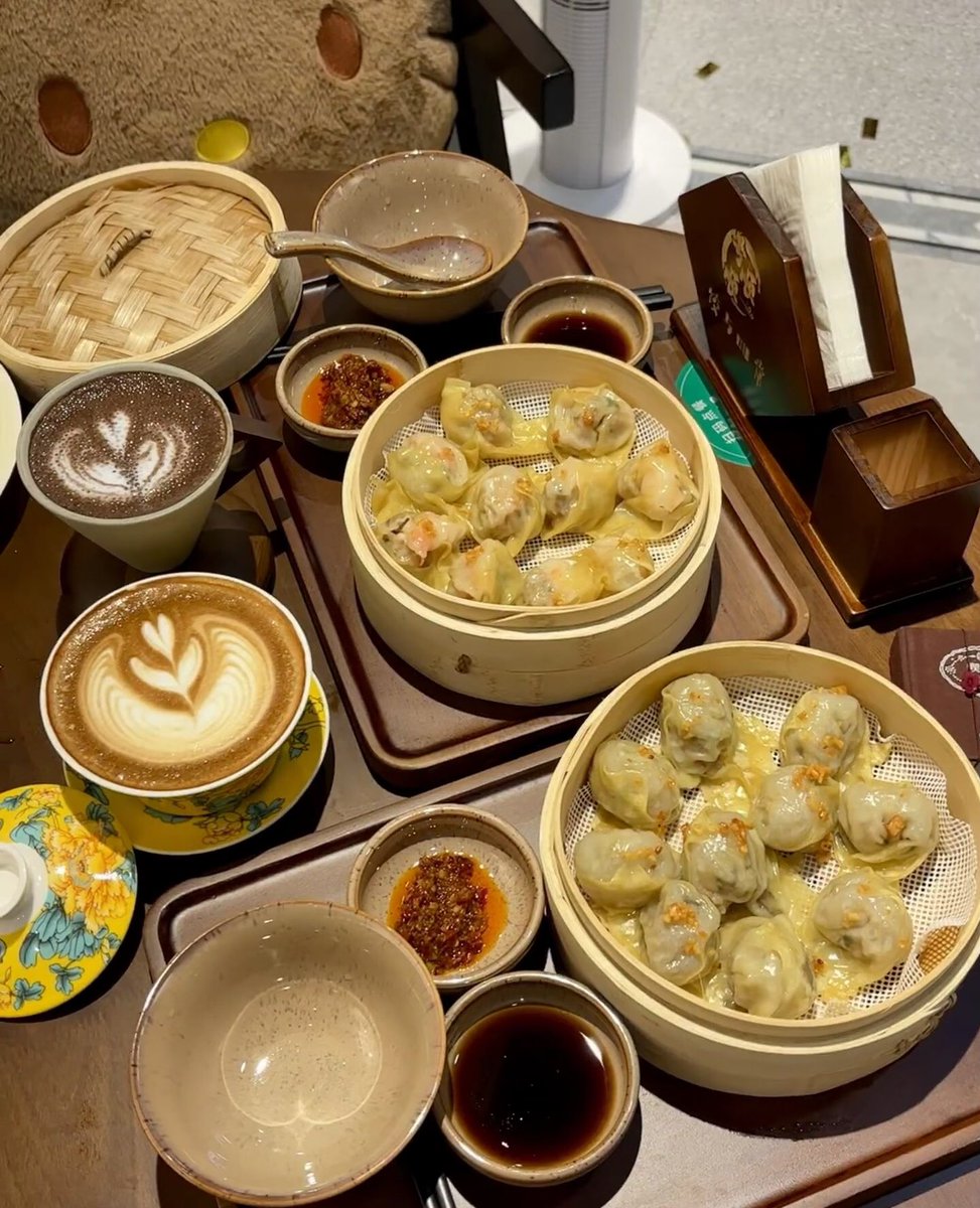 Li Lu🌸 tweet media