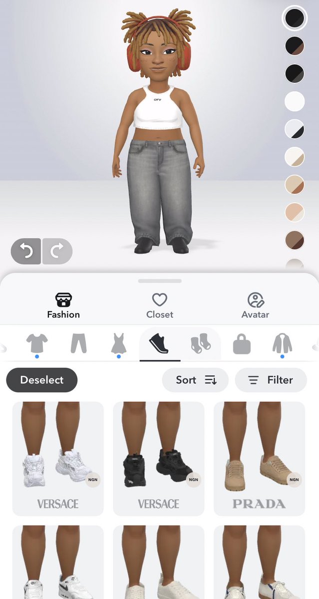 yurithekitty's tweet image. Style Inspo for the exhibition: tThey we’re made from blood and bones - my bitmoji. 

#Negois4 #TheyWereMadeFromBloodAndBones #Exhibitwithnego  #bloodandbones #NEGO25 #crochetXstreetwear #wearnego #NEGO