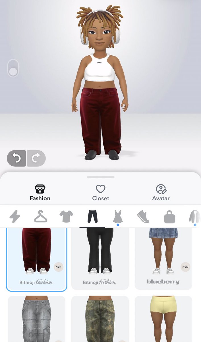 yurithekitty's tweet image. Style Inspo for the exhibition: tThey we’re made from blood and bones - my bitmoji. 

#Negois4 #TheyWereMadeFromBloodAndBones #Exhibitwithnego  #bloodandbones #NEGO25 #crochetXstreetwear #wearnego #NEGO