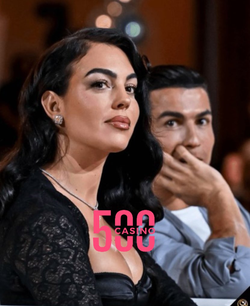 Georgina Rodriguez was a 22-year-old sales assistant, reportedly earning £250 a week when she met RONALDO.

Here is their love story. A thread 🤍💯