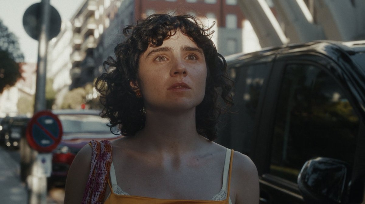 Filmin (@filmin) on Twitter photo Érase una vez una mañana de agosto en Madrid, justo después de una noche mágica entre dos desconocidos...
“El cuento de una noche de verano” es el corto de <a href="/HerrMer/">María Herrera</a> y ya está en Filmin 🌅 Érase una vez una mañana de agosto en Madrid, justo después de una noche mágica entre dos desconocidos...
“El cuento de una noche de verano” es el corto de <a href="/HerrMer/">María Herrera</a> y ya está en Filmin 🌅