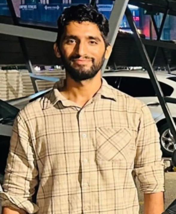 sumrkhan1's tweet photo. First shaheed of 139 L/C

Captain Muhammad Asif Ex 36AK 

He and 9 other brave soldiers fought valiantly and laid lives while fighting terrorists in Baseema, balochistan. 💐 

he is a 5th officer in a row in a month...💔 https://t.co/C0L2vHuiHr