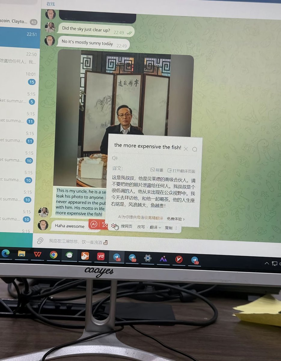 “跟我叔去钓鱼，原以为是休闲，没想到是上了一堂经济学课。
叔：‘鱼越贵，人生越爽。’
我：？？？
原来这就是——懂王钓鱼法则：不钓便宜的，只搞顶流的！
#鱼越贵越有排面 #钓鱼界的马斯克 #财富密码在鱼塘” 🐟💸