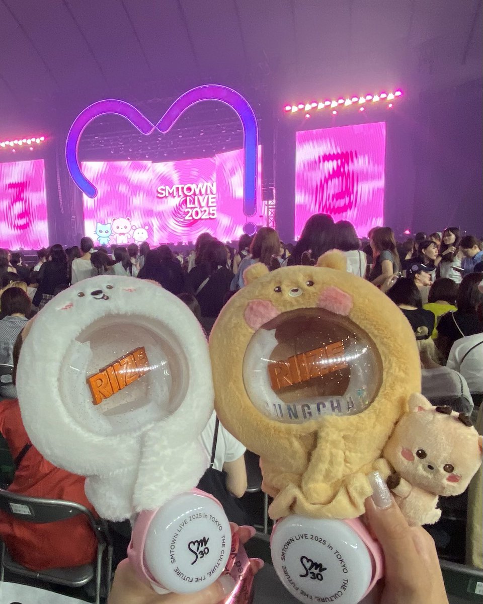 SMTOWN LIVE 2025💭💕
🦌🦕🧡