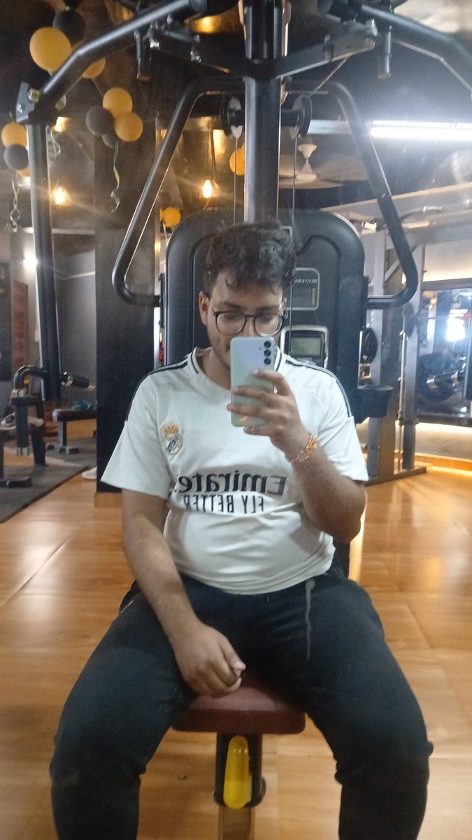 NishantIsShant's tweet photo. Fit to fat in 6 months 😭 https://t.co/Fez5IgZd1V