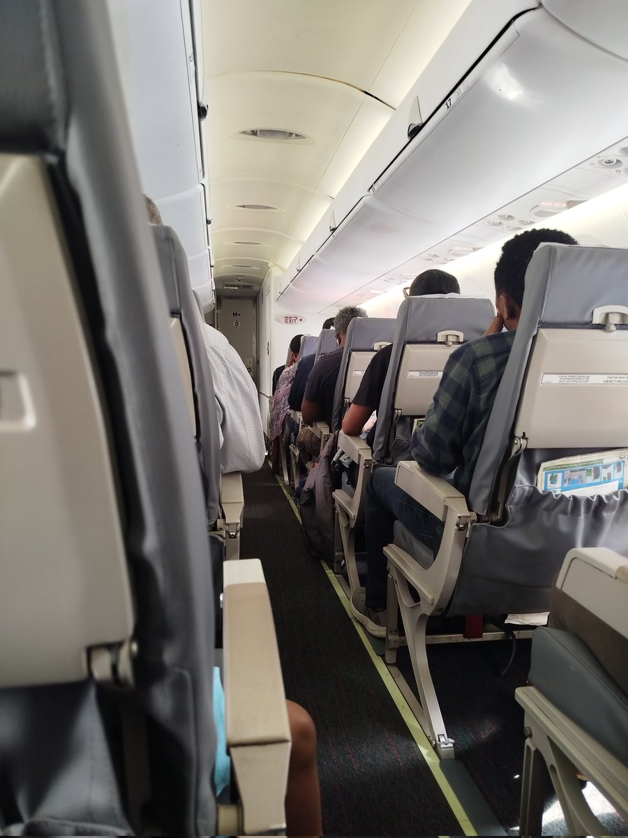 مشوار داخلي صغير 75 دقيقة بس ..
خلو بالكم علي اديس 

اثوبيا - اديس ابابا - مطار بولي الدولي 

#الترحال 
#الاستكشاف 
#farisalsheghail 
#streetphotography 
#shobak
                    instagram.com/p/DNLmMT6sxrb/…