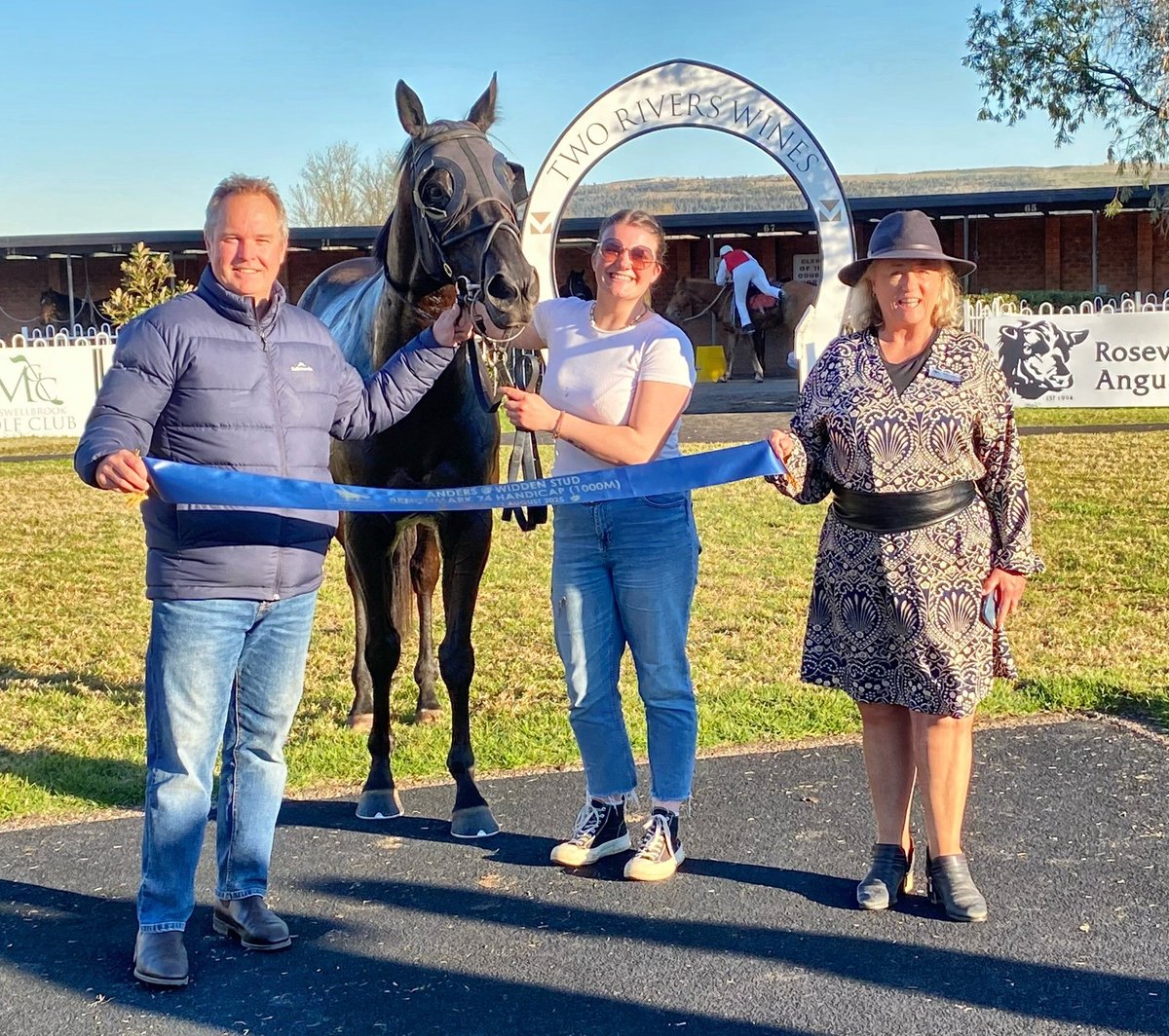 R6
ANDERS @ WIDDEN STUD BM74 HCP 1000M
NO: 13
Name: MANAGE THE CYCLE
Jockey: SIENA GRIMA (a0/53kg)
Trainer: JEREMY GASK
Time: 58:77
Margin: NECK x 1/2L 
600m: 35:19
Congratulations connections and Thank you to our race sponsors 
<a href="/JeremyGask/">Jeremy Gask</a>