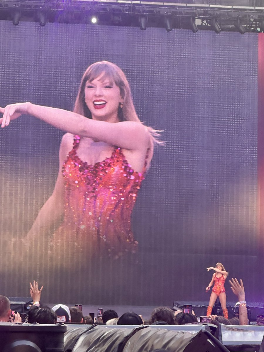 new era is NOW i am soooo up.