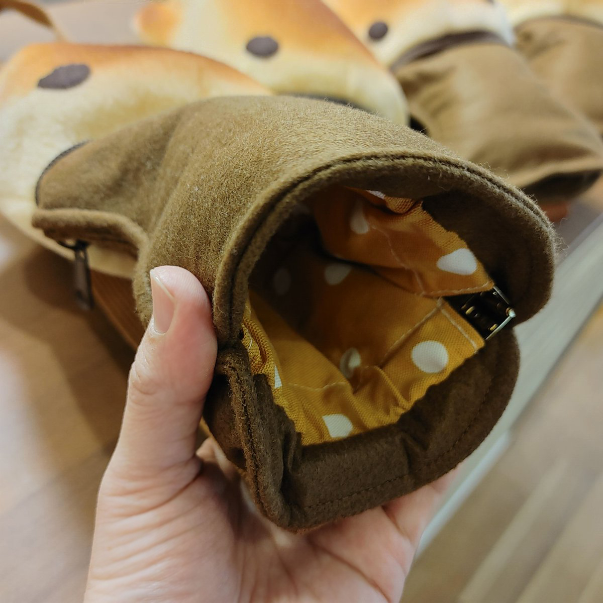 カモノハシ・コッペパーン君のボディバッグ、パスケースと同じく