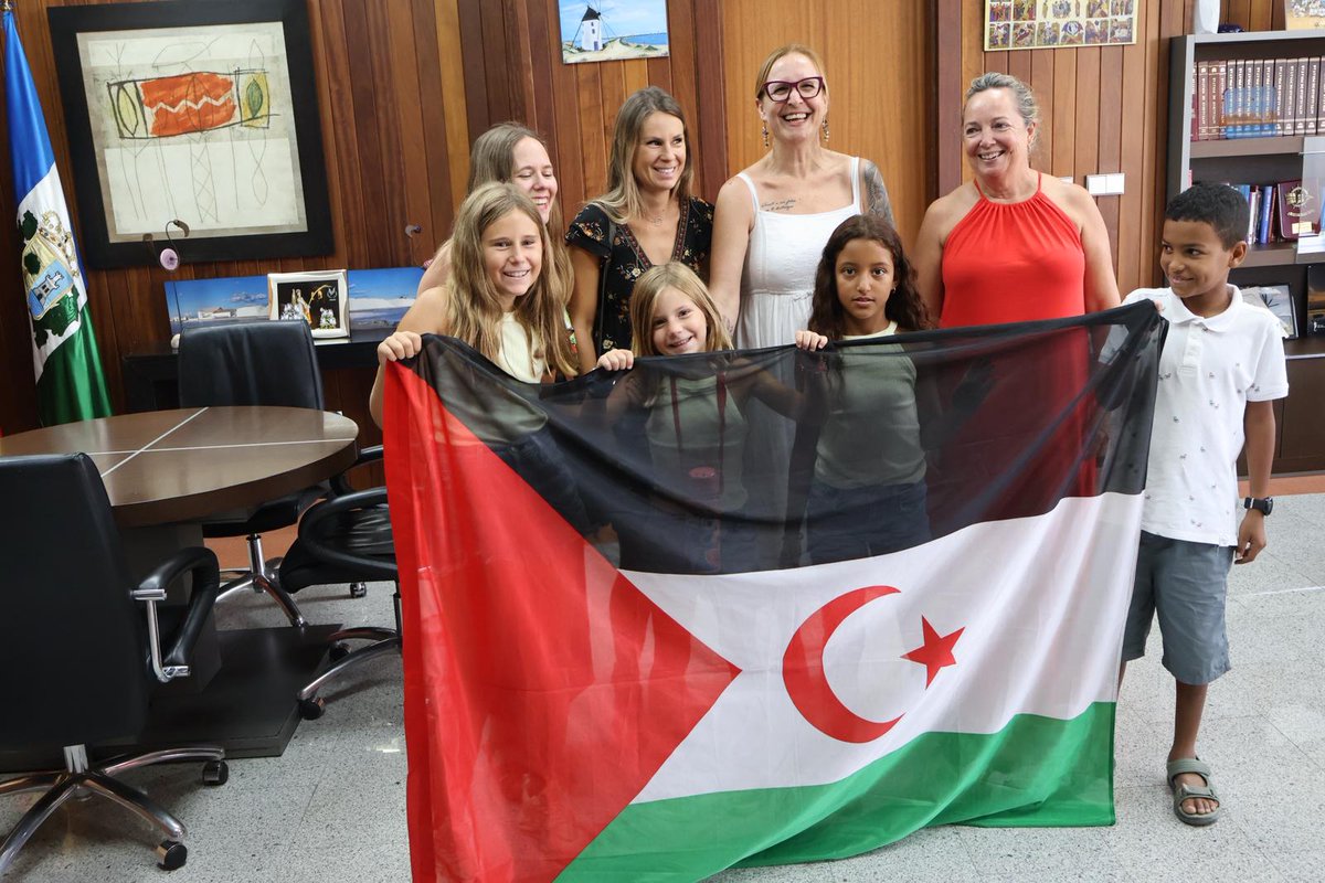 RadioPinatar's tweet image. “Vacaciones en Paz”, con el que niños saharauis pueden disfrutar el verano con familias de acogida, ha llegado un año más a localidad gracias a la colaboración con la Amistad y Solidaridad con el Pueblo Saharaui Sahara Dajla, de la comarca del Mar Menor

tinyurl.com/23wbueol