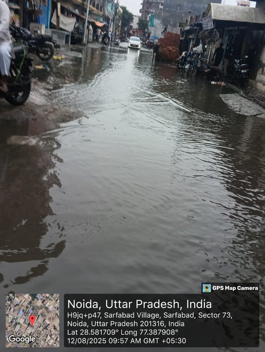 SourabhYaduva20's tweet image. @sarafabad sector 73 noida 12 Aug 2025 @CeoNoida @noida_authority @dmgbnagar @CMOfficeUP @myogiadityanath @CPCB_OFFICIAL जल भराव से जल प्रदूषण , फिर बिमारी तेजी से गांव के लोगों की समस्याओं का कोन जिम्मेदार ? @InduPrakashPCS