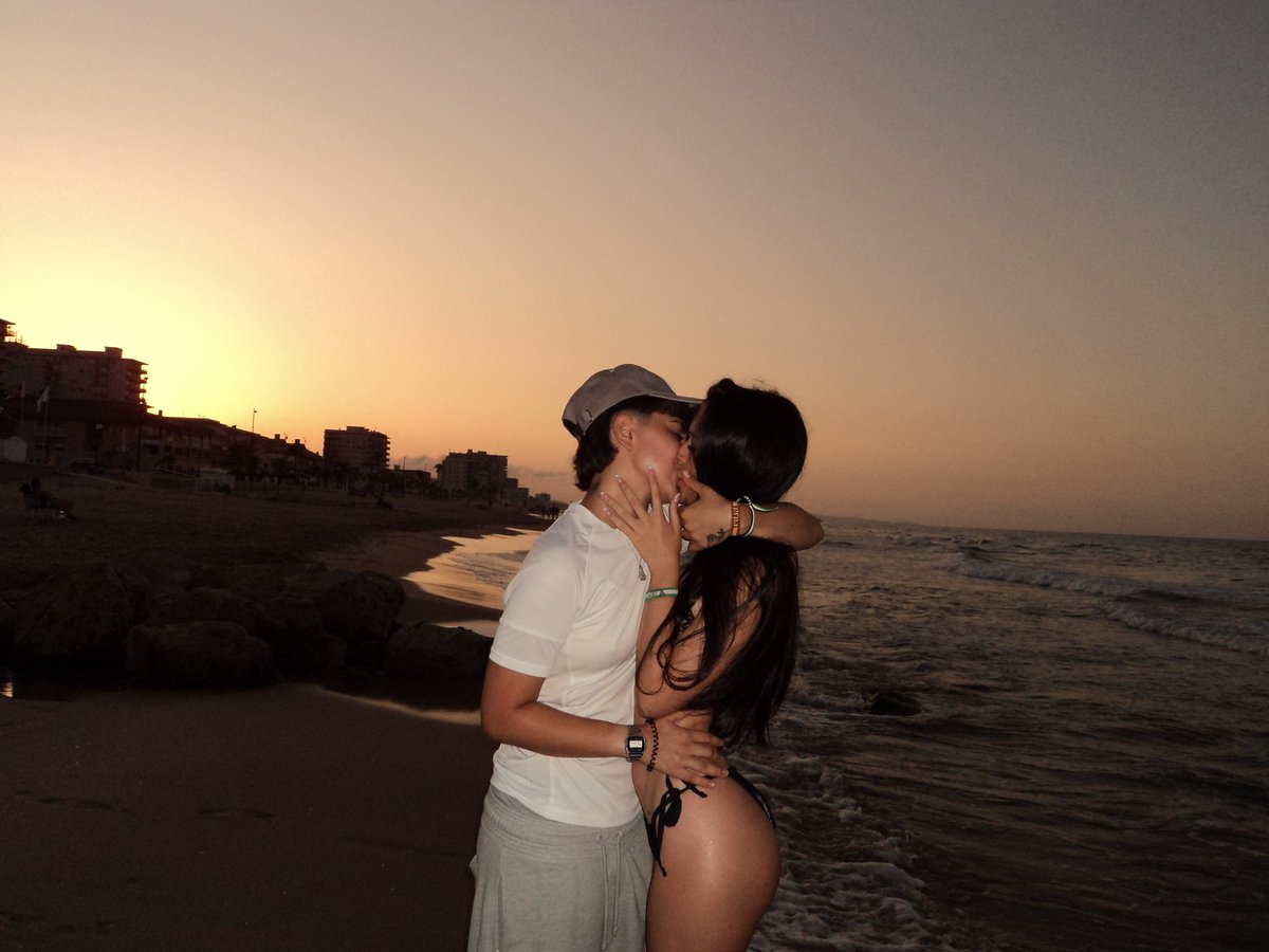 ___naaaroa's tweet photo. te quiero https://t.co/GUbC0MQ80y