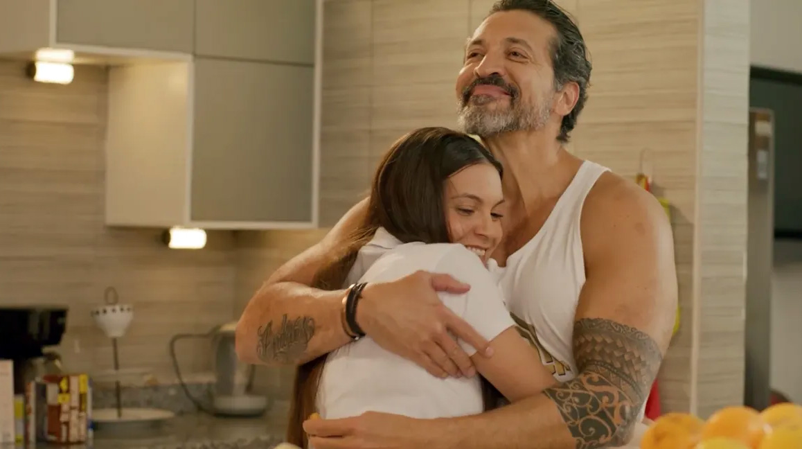 prodlatina's tweet photo. La coproducción binacional y bilingüe "De La Cruz", ya está en plataformas Prime Video, Fandango y Verizon   https://t.co/TWHLWoI4iI https://t.co/iB2yniDvQp