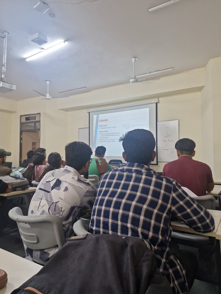 Abhilov_Gupta_'s tweet image. POV: You are trying your best to master system languages like Rust, meanwhile your master's teacher is still teaching data types in Java 💀👍🥷🤧
.
.
.
#javaprogramming #java #rustlang #upes #blockchain