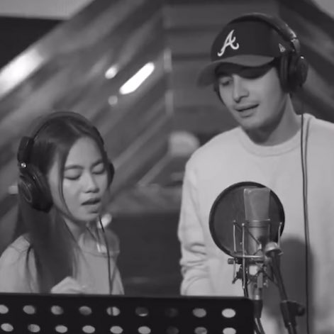 KpopKoreaPtso's tweet photo. OMYGOOSH ASHDRES DUET 😭😭😭😭 https://t.co/lN1ImrnWuj
