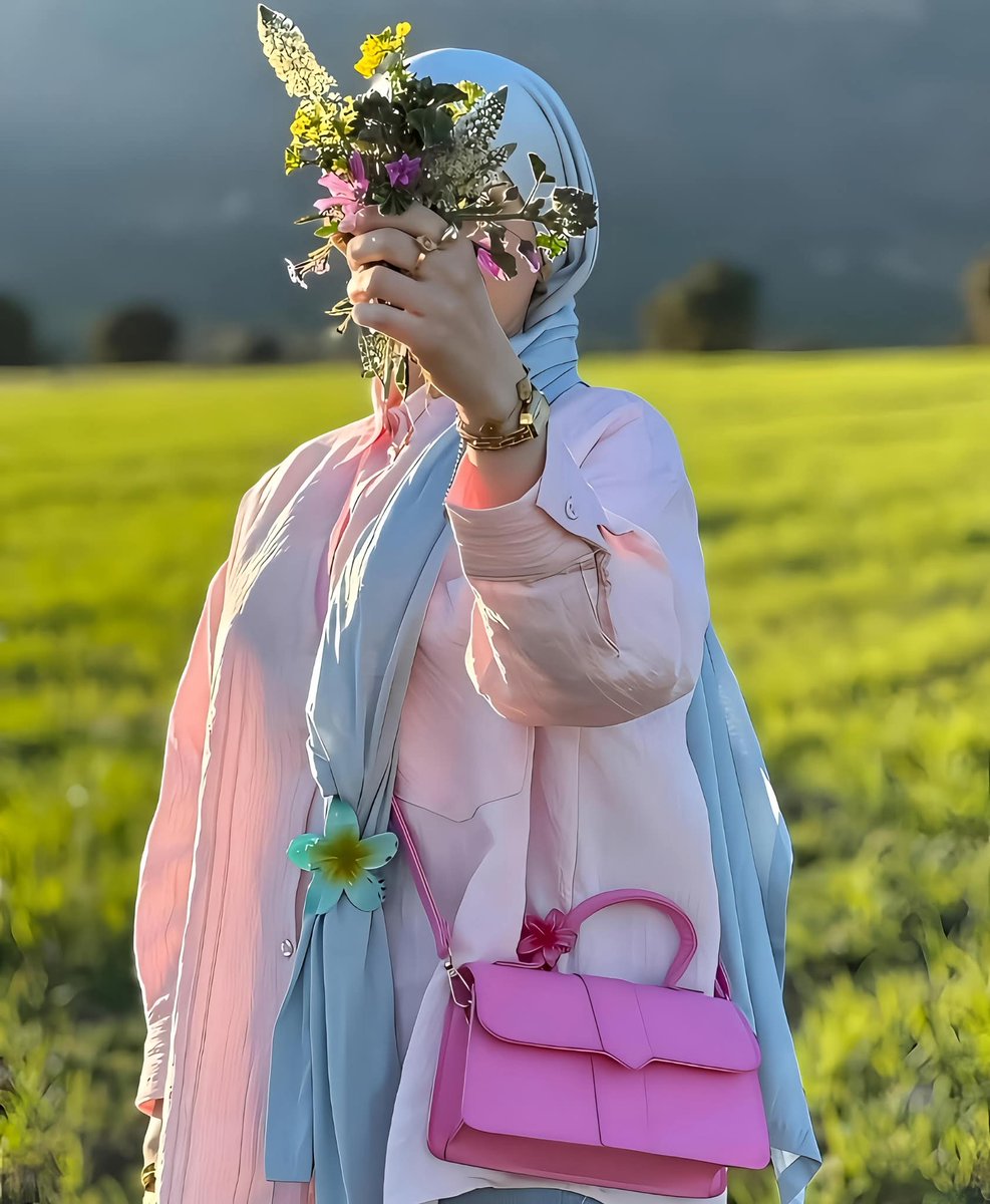 اللهم اجعل صباحنا يحمل بشائر خيرك وعفوك ، وأجعل لنا مع نسمات هذا الصباح رزقًا وسعادة وعافية وتوفيقًا في الدنيا والآخرة♥️