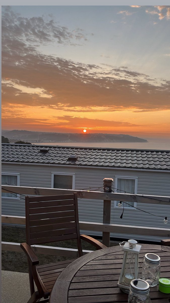 What a beaut of a morning sky 💙 home