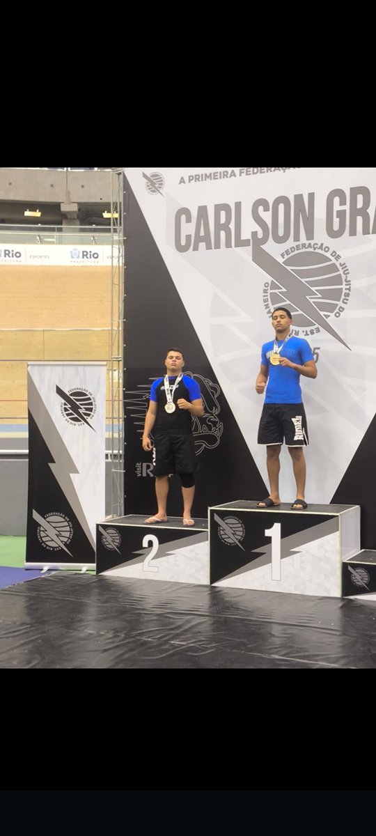 MINGALDECASTRO7's tweet image. Meu menino no campeonato da família Gracie 
@carlosgraciejr1