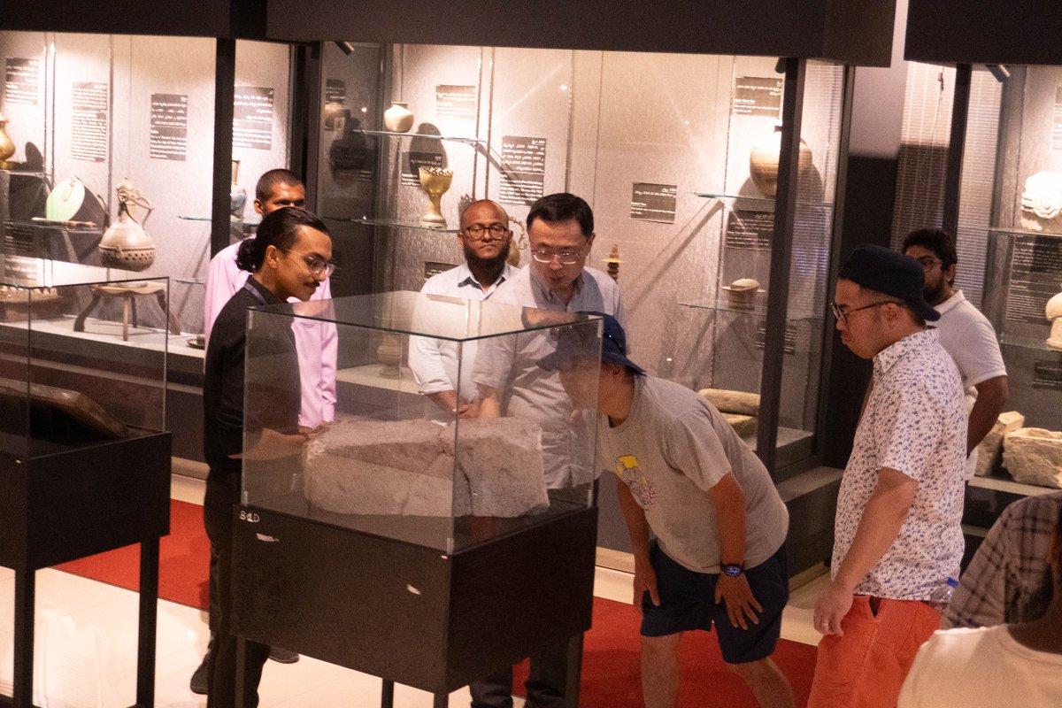 deafmaldives's tweet photo. We would like to sincerely thank the National Centre for Cultural Heritage for arranging a wonderful visit for the delegation of JFD @Official_X_JFD and MDA.

It was a remarkable experience that beautifully showcased the rich culture and traditions of the Maldives.
(1/2) https://t.co/PuQN9KdGVb