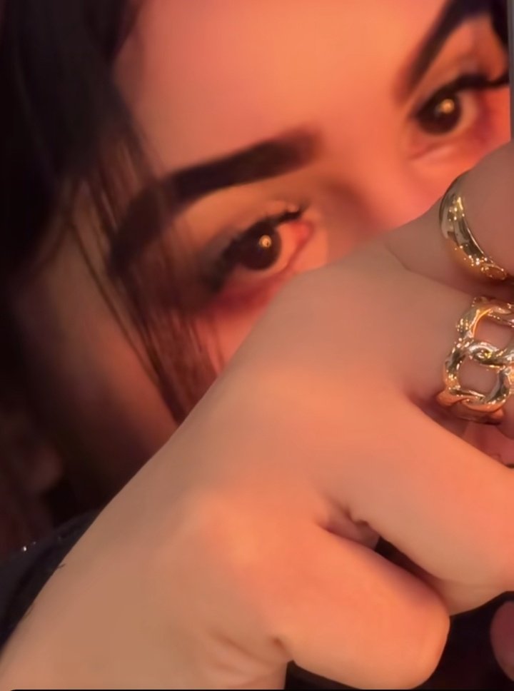 نہ اپنے ساتھ ہوں نہ تیرے پاس ہوں 
میں کئی دنوں سے یونہی اداس ہوں
#بلوچ_زادی 
#قومی_زبان